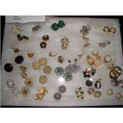 Tray Lot of Name Brand Earrings