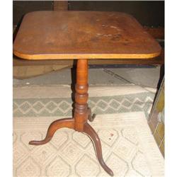 Early Spade Foot Tea Table