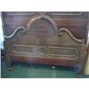 Image 2 : Walnut Victorian Tall Full size Bed