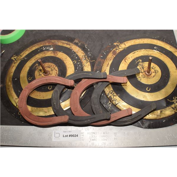 ANTIQUE LITHO TIN HORSE SHOES GAME TOY