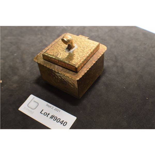 ANTIQUE ARTS & CRAFTS HAMMERED FINISH INKWELL