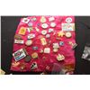 Image 2 : VINTAGE PIN LOT