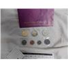 Image 2 : Coins (2003 set) + vintage stamps (1 cent-5cent)