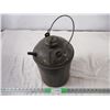 Image 1 : Vintage Metal Gas Can CNR