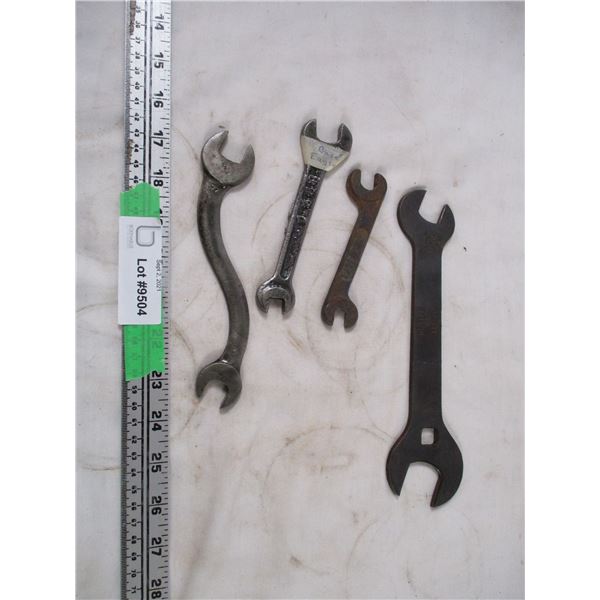 Case and IH Wrenches (4) 3 are Stamped