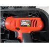 Image 2 : black n decker 9.6V drill in case with charger