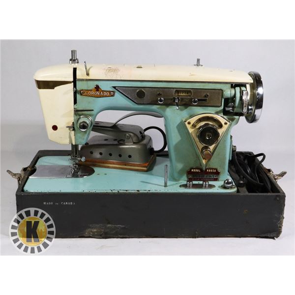 ANTIQUE VINTAGE SEWING/TAILORING MACHINE