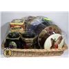 Image 1 : LARGE WEAVED BASKET AND MANY COLLECTIBLE CANS/TINS