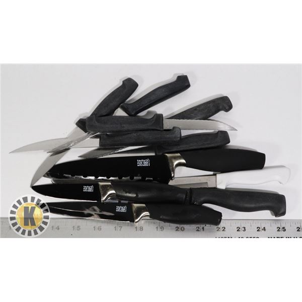 SET OF 11  KNIVES