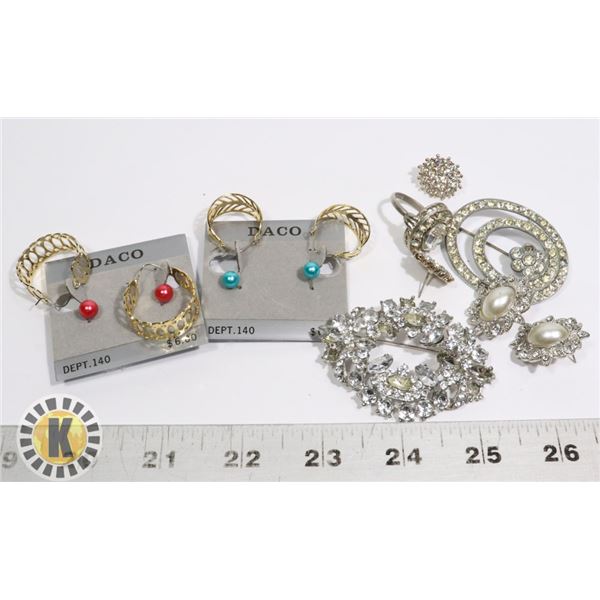 SMALL BAG OF FASHION JEWELRY