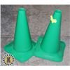 Image 1 : 2 GREEN CONES