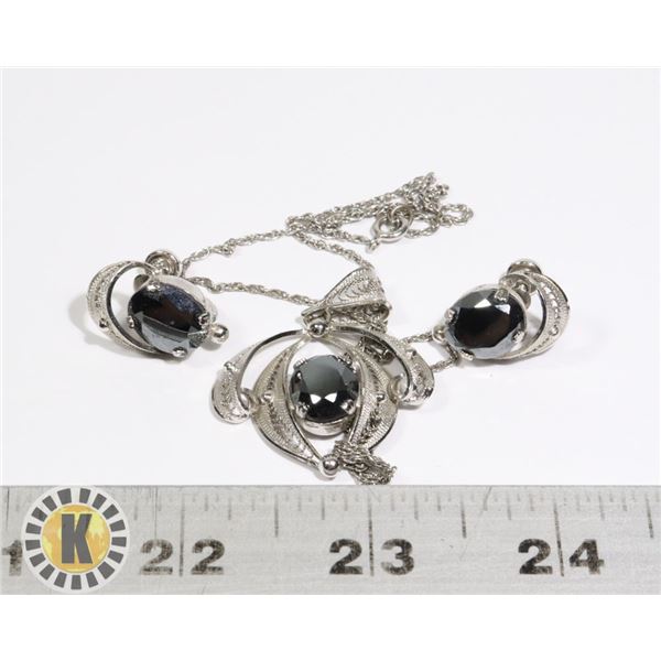 940-137 SILVER COLOUR  W/ BLACK JEWELS METAL - NECKLACE