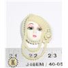 Image 1 : 930-108 LADY W/ PEARLS BROACH