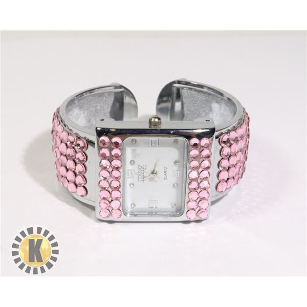 945-134 MSG QUARTZ SQUARE FACE W/PINK