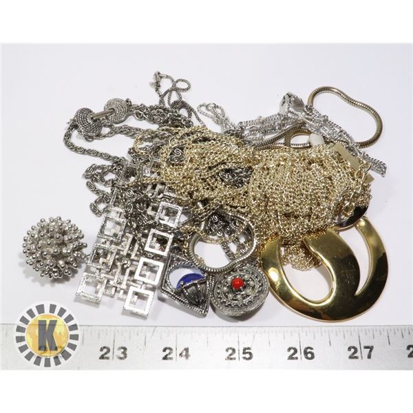 BAG OF ASSORTED FASHION JEWELRY