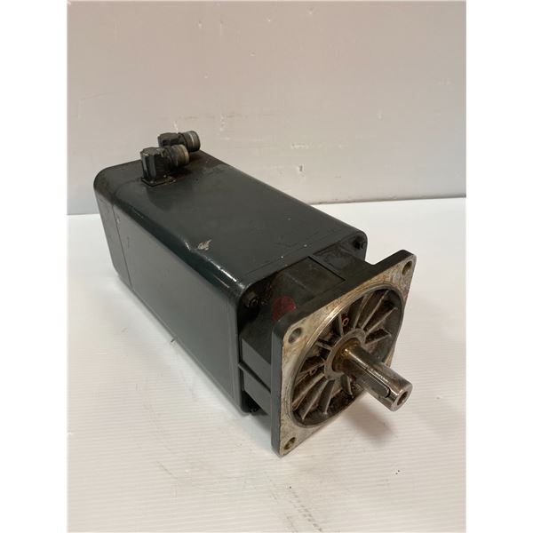 SIEMENS 1FT5074-1AC71-1EA0 MOTOR