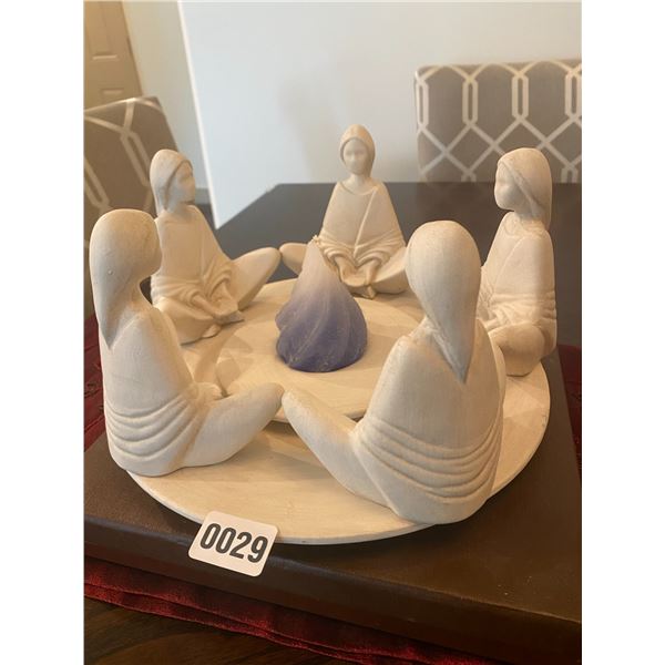 Decorative Circle Prayer Statue