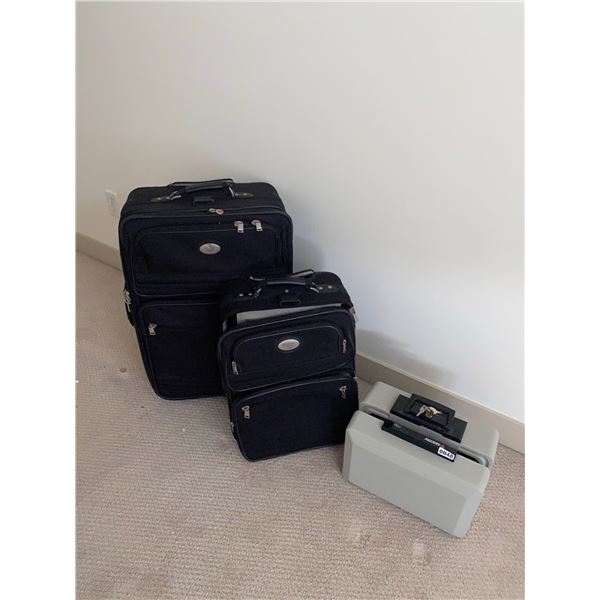 Suitcase Set of 2 with Safe Lockbox