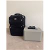 Image 2 : Suitcase Set of 2 with Safe Lockbox