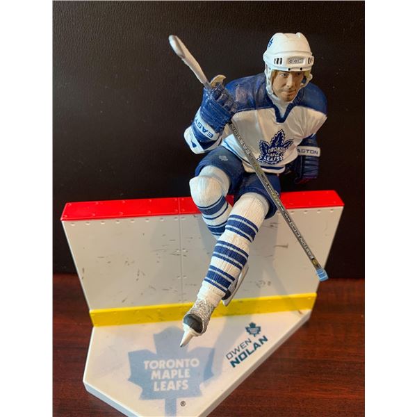 Owen Nolan Toronto maple Leafs McFarland Figurine with ice surface mount and stick