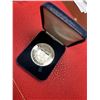 Image 5 : Canadian Mint issued rare 1977 Her majesty queen elizabeth II Silver cased medallion commemorative i