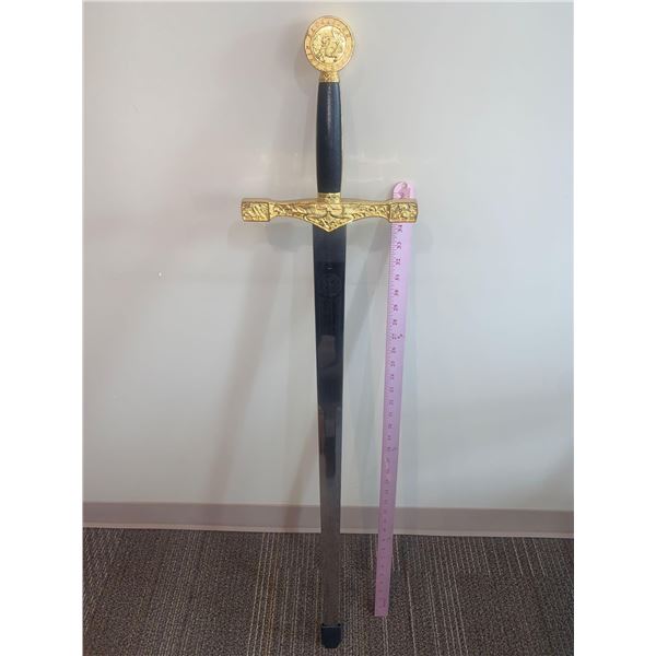 King Aurthur Excaliber commemorative collector reproduction sword with detailed engraved handle, 33 