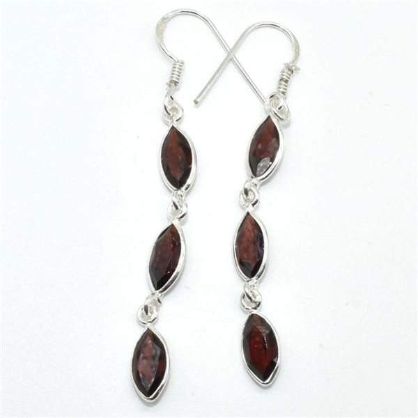 Silver Garnet(3.3ct) Earrings (~weight 3.3g), Suggested Retail Value $20