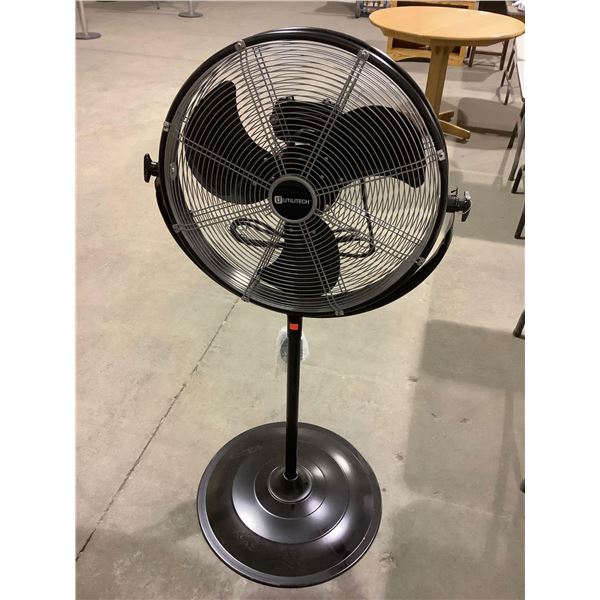 Utilitech 20in Heavy Duty Steel Outdoor Pedestal Fan