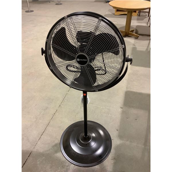 Utilitech 20in Heavy Duty Steel Outdoor Pedestal Fan