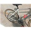 Image 3 : SILVER CANNONDALE 24 SPEED 20" FRAME, DISC BRAKES, FRONT SUSPENSION ROAD BIKE