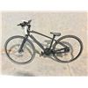 Image 1 : BLACK SPECIALIZED 16 SPEED. 15" FRAME, DISC BRAKES ROAD BIKE