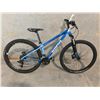 Image 2 : BLUE KONA LAVA DOME, 24 SPEED, 14" FRAME, DISC BRAKES, FRONT SUSPENSION MOUNTAIN BIKE
