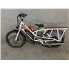 Image 1 : WHITE RADWAGON 6 SPEED, ELECTRIC CRUISER BIKE - NO KEYS OR CHARGER