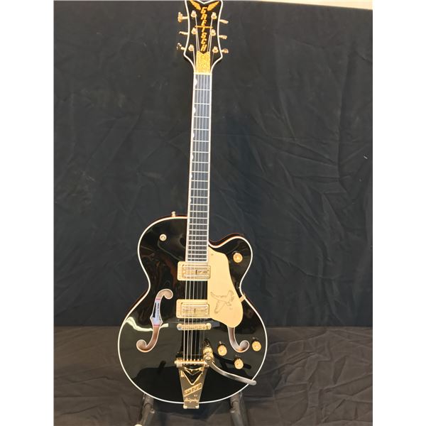 GRETSCH G6139T 2015 BLACK DOUBLE FALCON LTD. EDITION F-HOLE ELECTRIC GUITAR SN: JT15030888