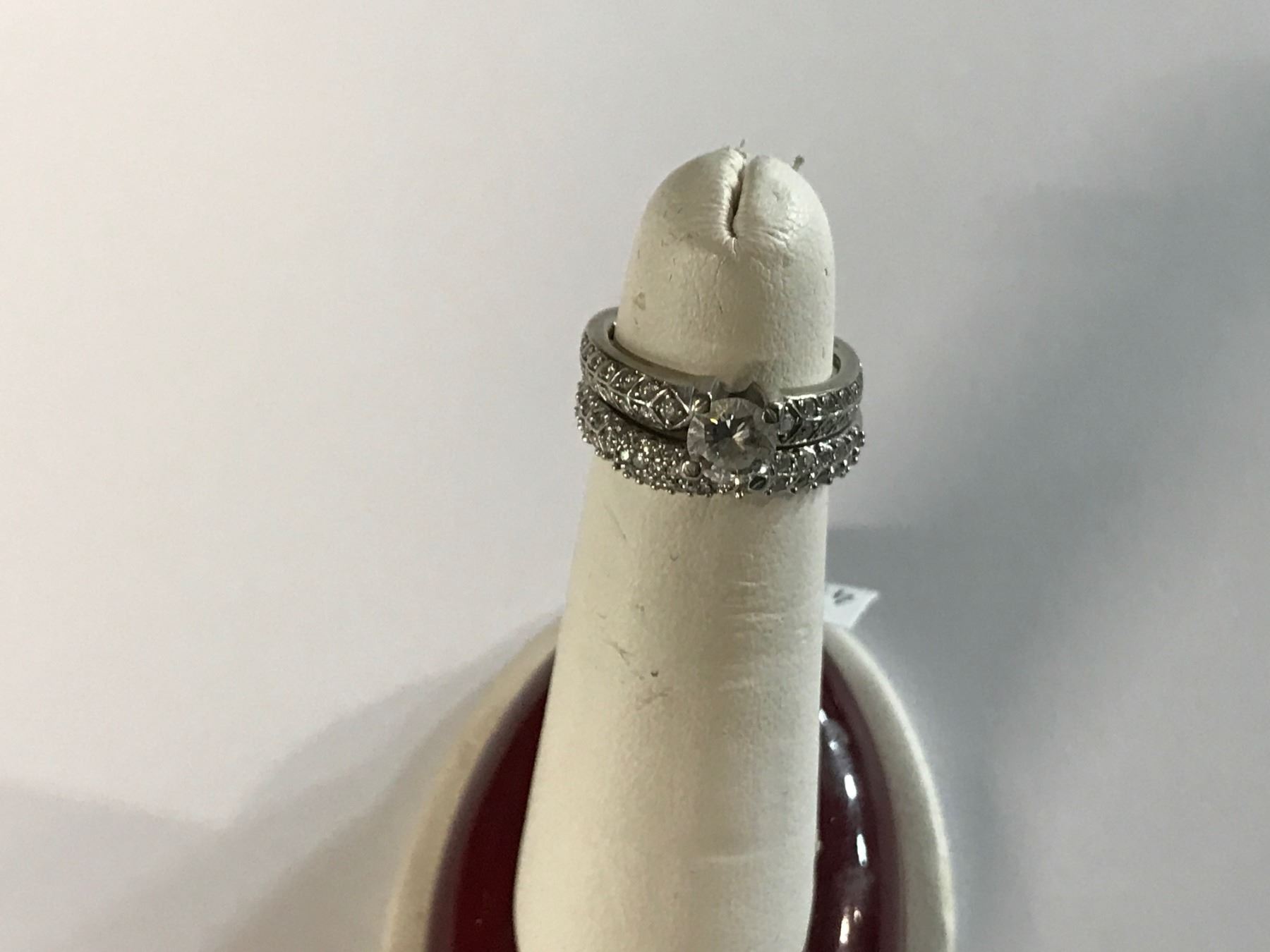 Ladies diamond wedding ring set LADIES DIAMOND WEDDING RING SET - Able Auctions