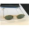 Image 2 : GOLD RAYBAN SUNGLASSES WITH CASE