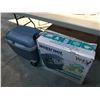 Image 2 : MOBICOOL 12 VOLT PORTABLE COOLER 40 QUART