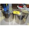 Image 1 : 2 STAINLESS STEEL COOKING POTS & WATER BOTTLES