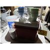 Image 1 : COLEMAN COOLER, CUPS, CREAMERS