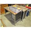 Image 2 : 2 ROLLING WORK DESKS/TABLES