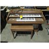 Image 1 : ELECTRIC ORGAN