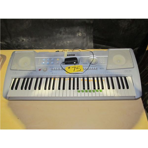 YAMAHA KEYBOARD ORGAN