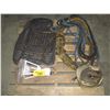 Image 1 : FLOOR MATS, CARGO STRAP, LAMP, ROPES