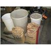 Image 1 : APPROX. 5 BAGS OF SANDBLASTING SAND