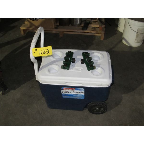 ROLLING COOLER AND 2 WATER MANIFOLDS