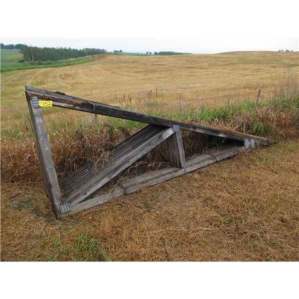 11 - 13' X 2 X 4" TRUSSES (COUPLE SHOW ROT)