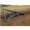 Image 1 : 11 - 13' X 2 X 4" TRUSSES (COUPLE SHOW ROT)