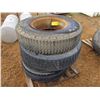 Image 1 : 1 - 900X20, 3 - 1000X20 TIRES