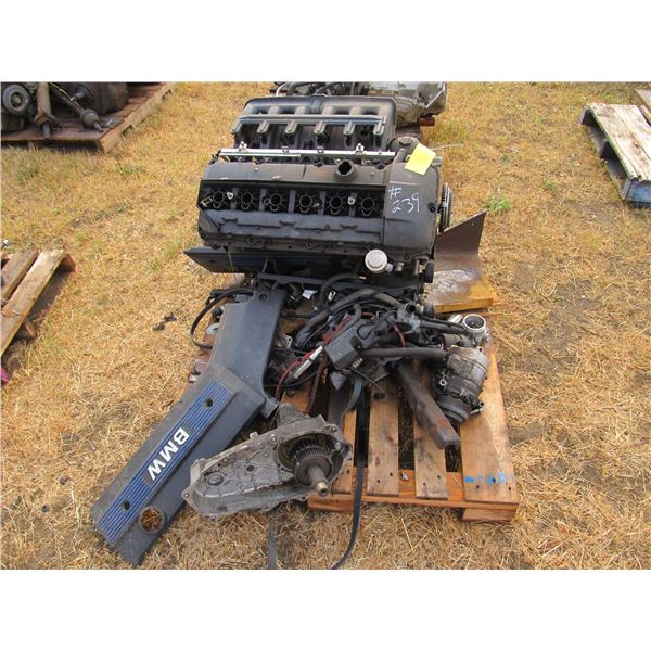 VW 6 CYLINDER MOTOR (CONDITION UNKNOWN)