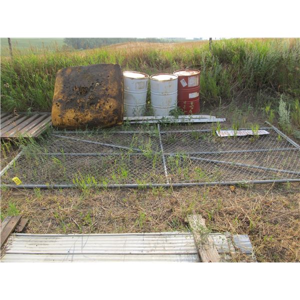 APPROX. 14' CHAIN LINK GATE